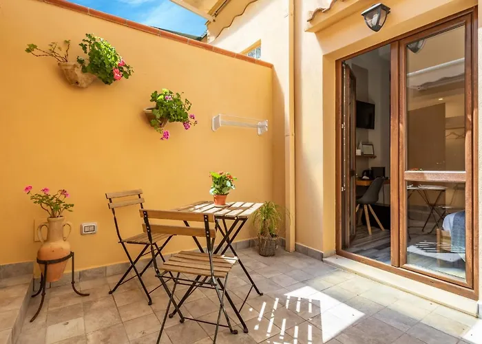 Vittoria ゲストハウス 4*